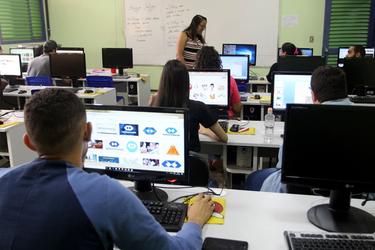 Criação de site para escola técnica